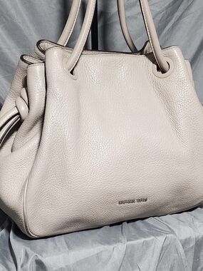 Michael Kors Frankie Pebbled Leather Drawstring Convertable Taupe Shoulderbag